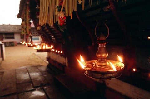 Nedumudy, Kerala. December 2006